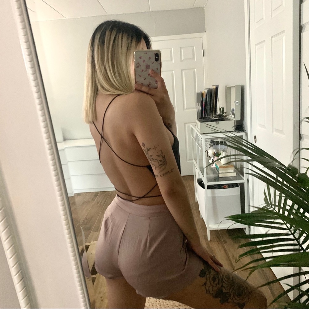 SILENCE + NOISE BLACK BACKLESS CAMISOLE